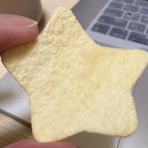 カルビー「クリスプ」内、星形チップス